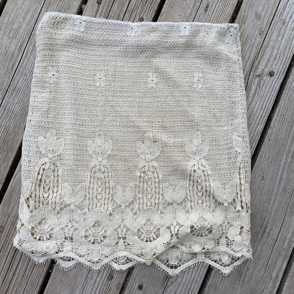 Crochet 60’s style miniskirt! ✌️❤️😃